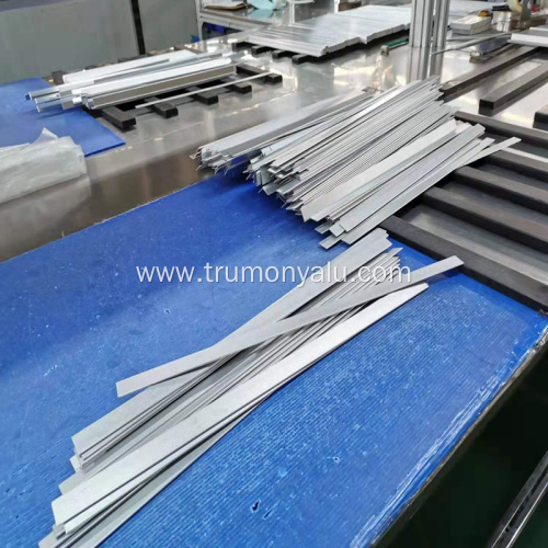 Multiport aluminum flat tube for heat exchanger